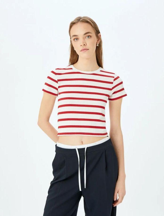 T-Shirt (S, E kuqe)