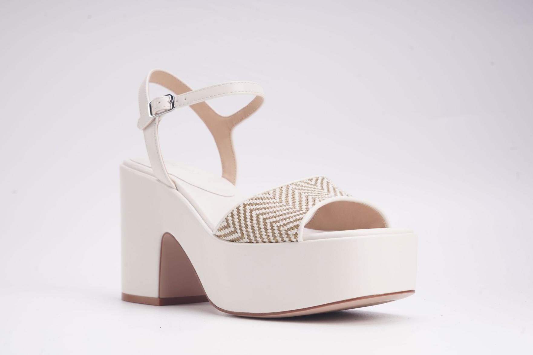 Sandale