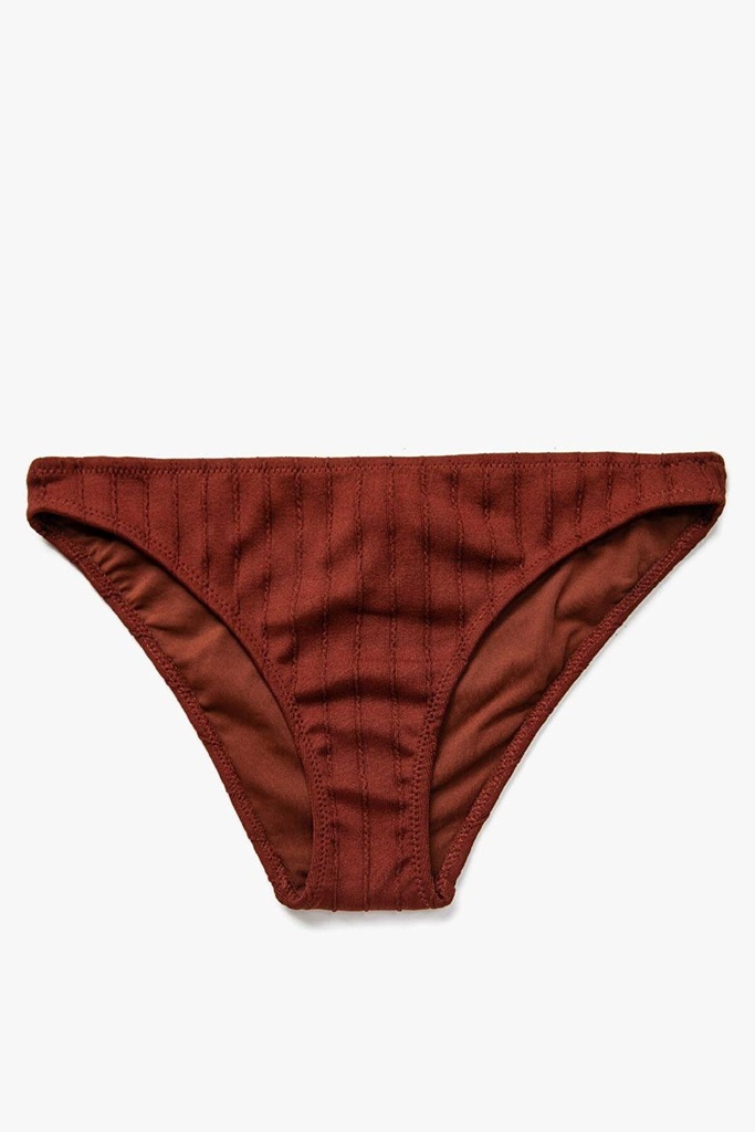 Mbathje Femrash (Intimo)