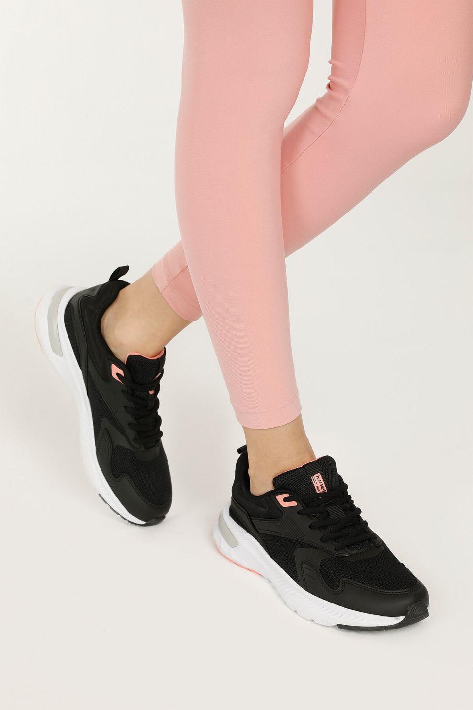 Atlete (38)