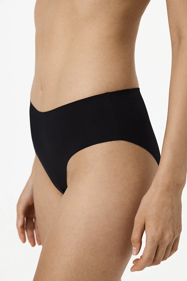 Mbathje (Intimo)