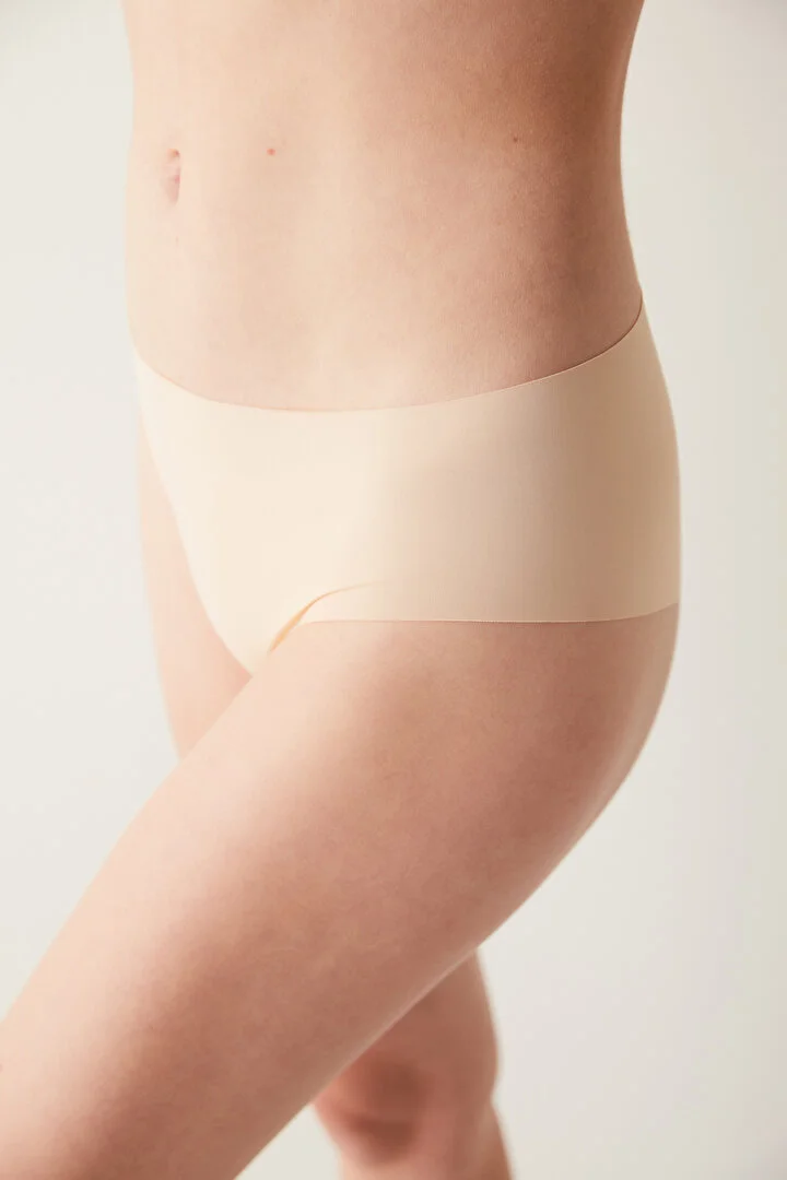Mbathje (Intimo) (M, E zeze)